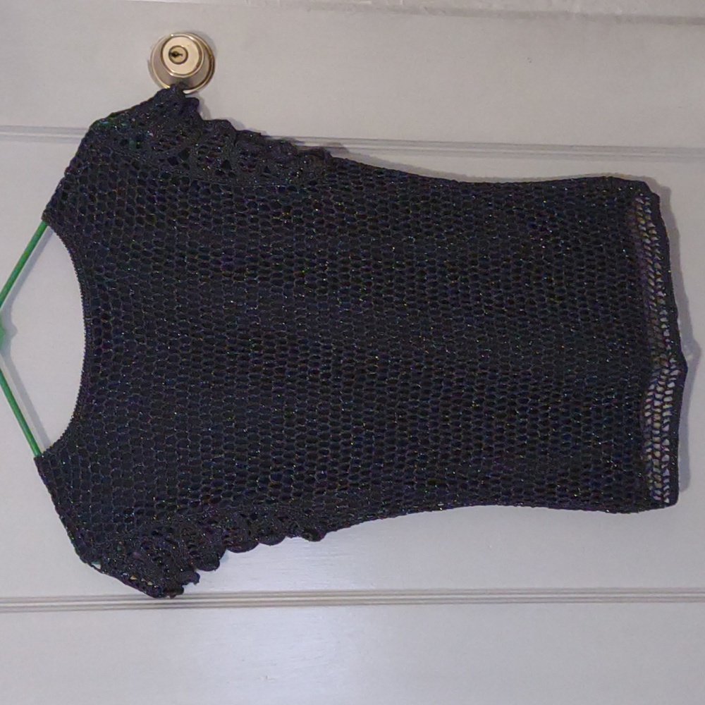 Kroshetta | 100% Rayon Top - Picture 3 of 4